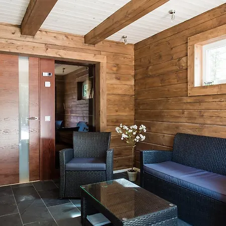Keibu Holiday Home *